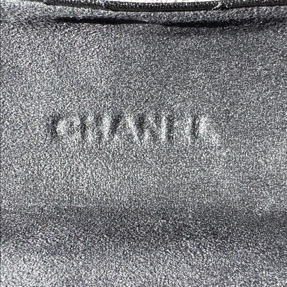 CHANEL Quilted Sunglass Case & Cleaning Cloth Black - Picture 10 of 15
